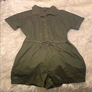 Green  jumpsuit - shorts